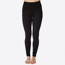 black 5 pocket jeggings with an elastic waistband. super stretchy and super comfortable. perfect for a casual everyday look or with a dress shirt and heels. S/M fit- 2-6 M/L fit- 8-10